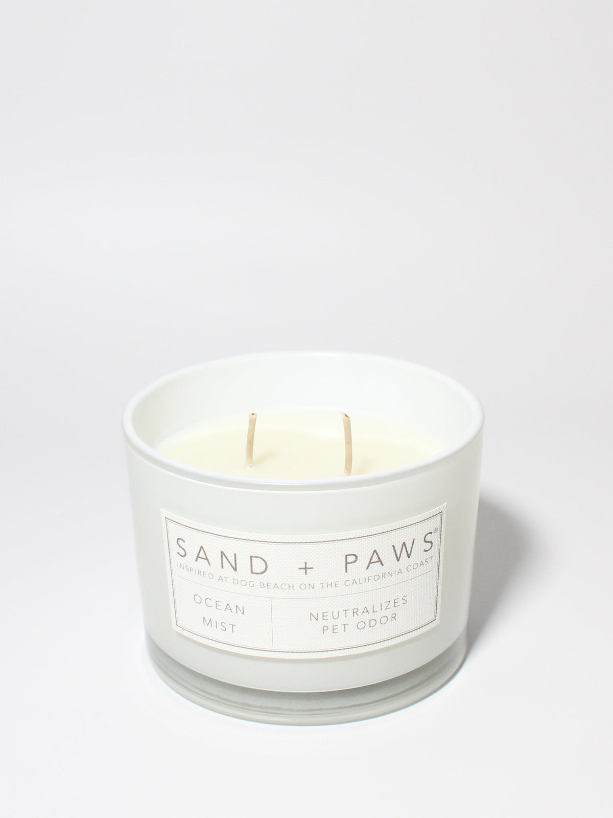 Sand + Paws Ocean Mist 12 oz scented candle - Fine Fragrance