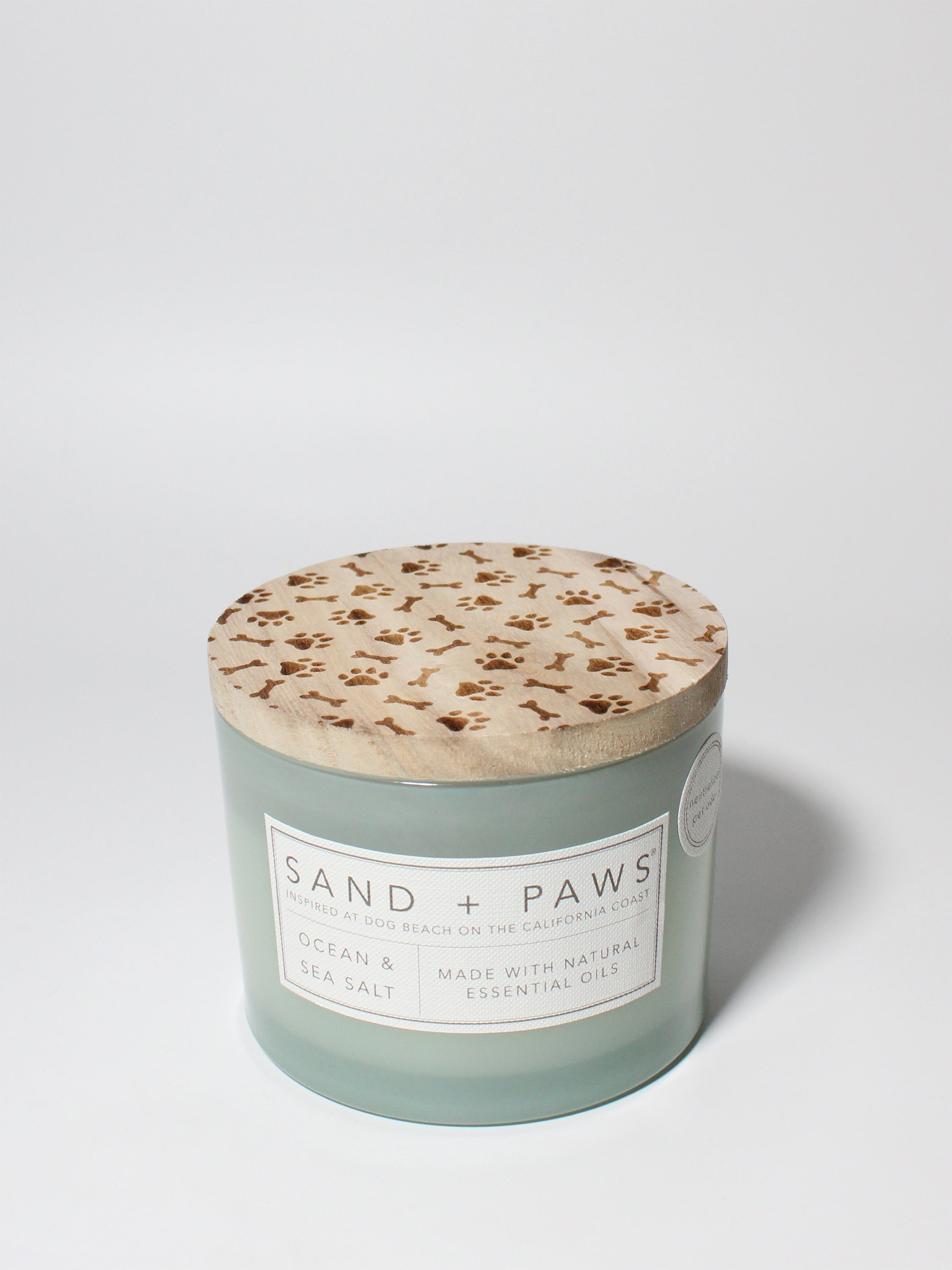 Sand + Paws Ocean & Sea Salt 12 oz scented candle - Fine Fragrance