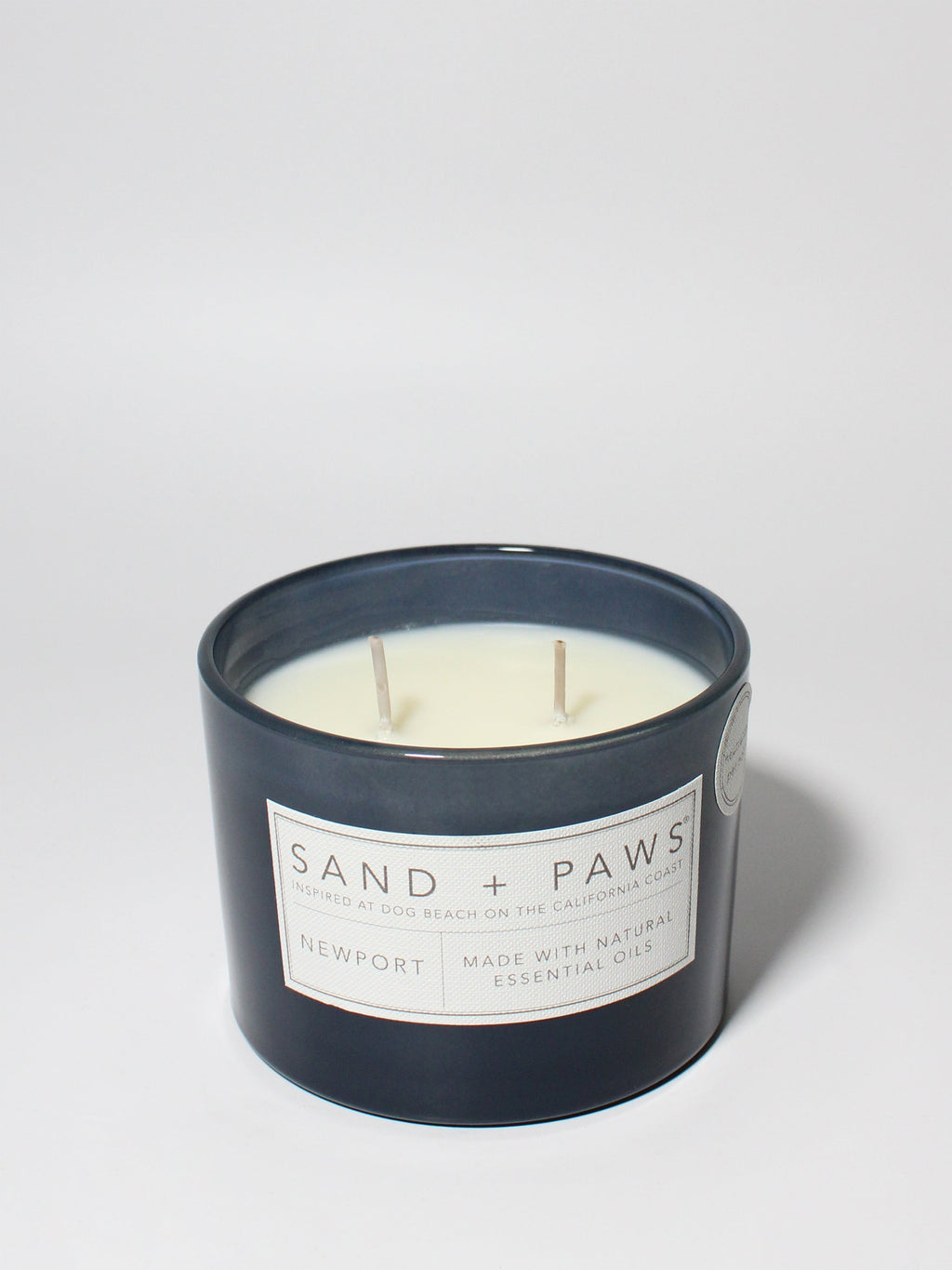 Sand + Paws Newport 12 oz scented candle - Fine Fragrance