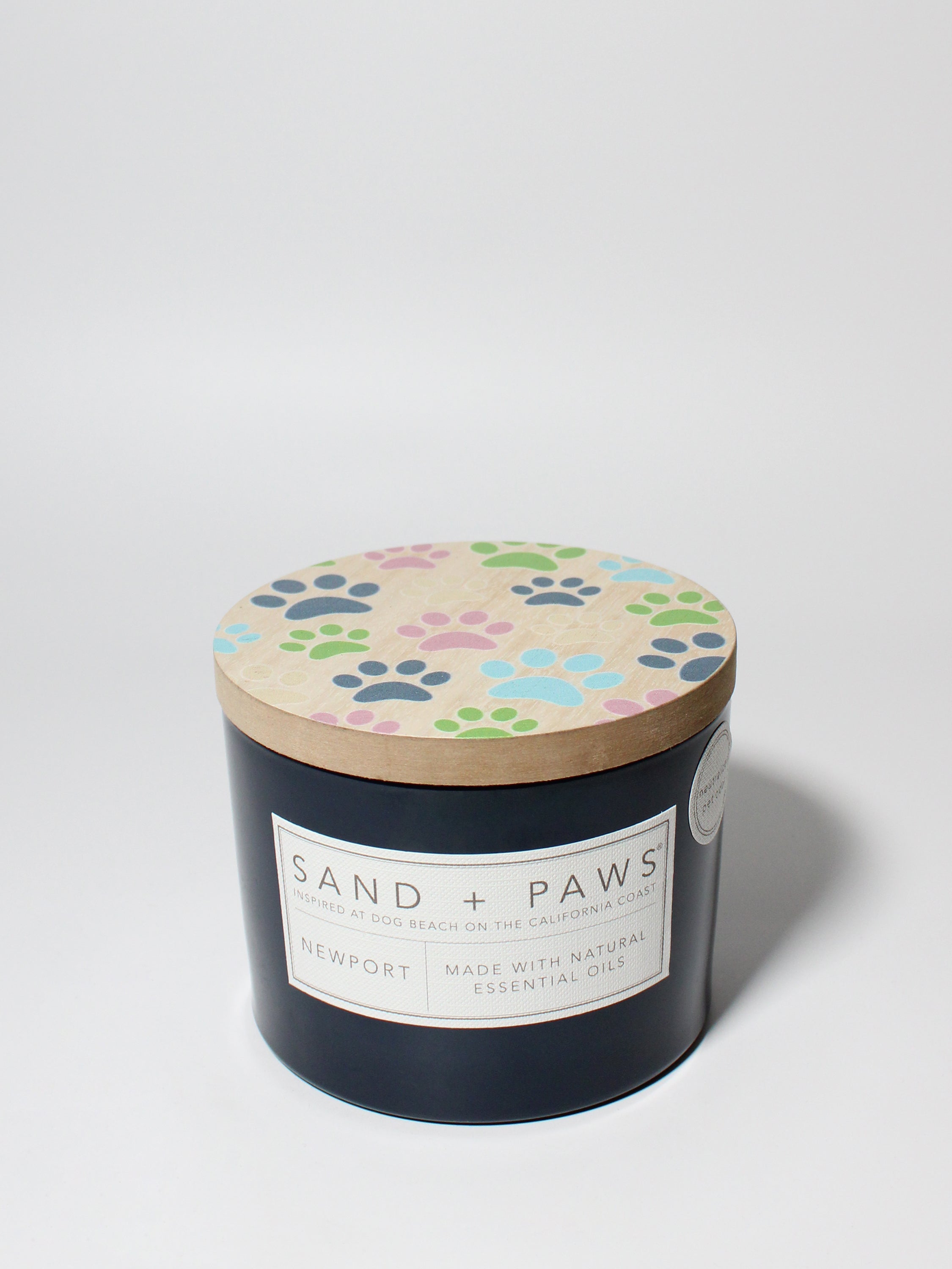 Sand + Paws Newport 12 oz scented candle - Fine Fragrance