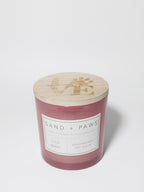 Sand + Paws Goji Berry 21 oz scented candle - Fine Fragrance