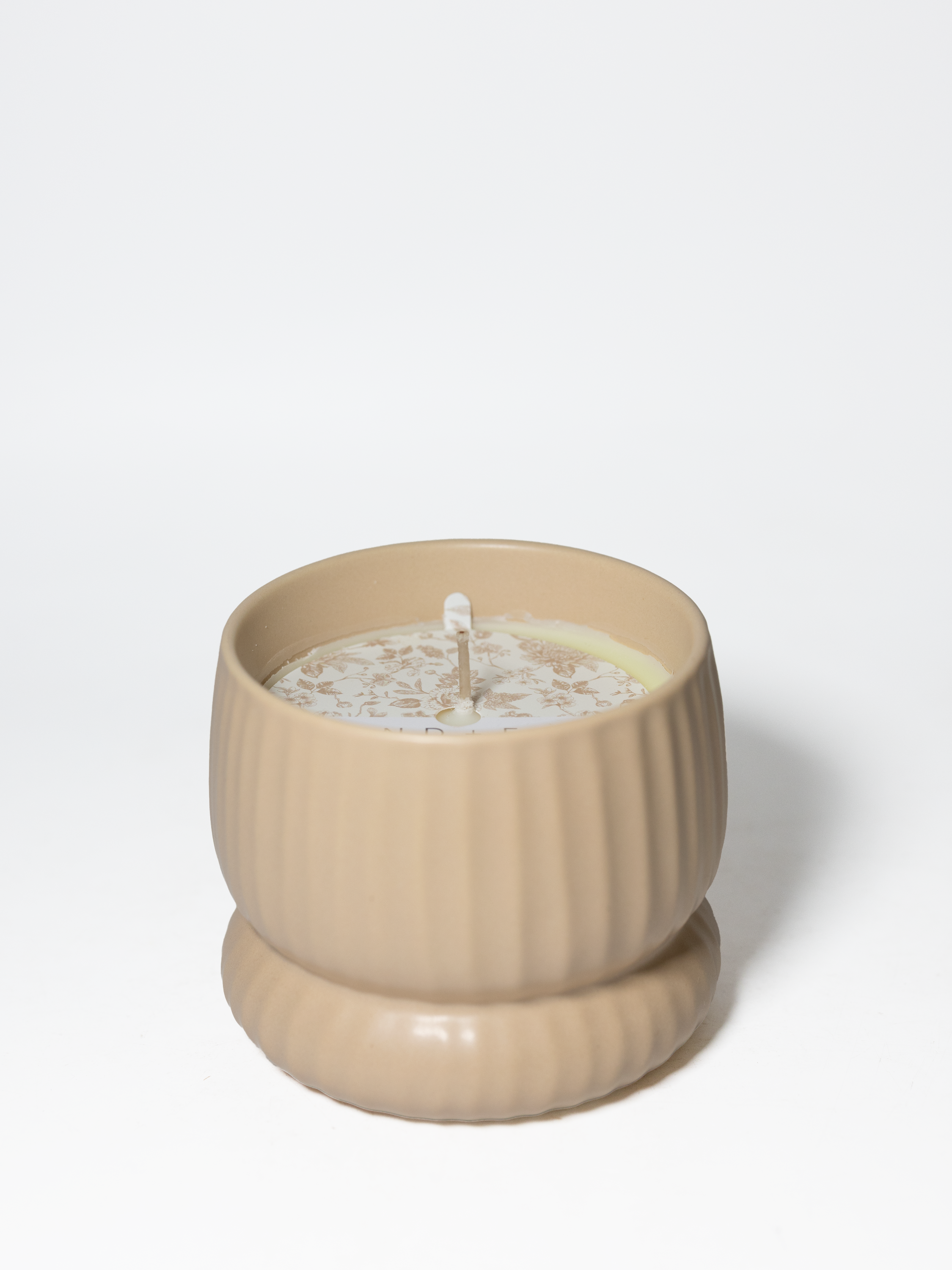Cashmere & Linen 10 oz scented candle - Home Fragrance