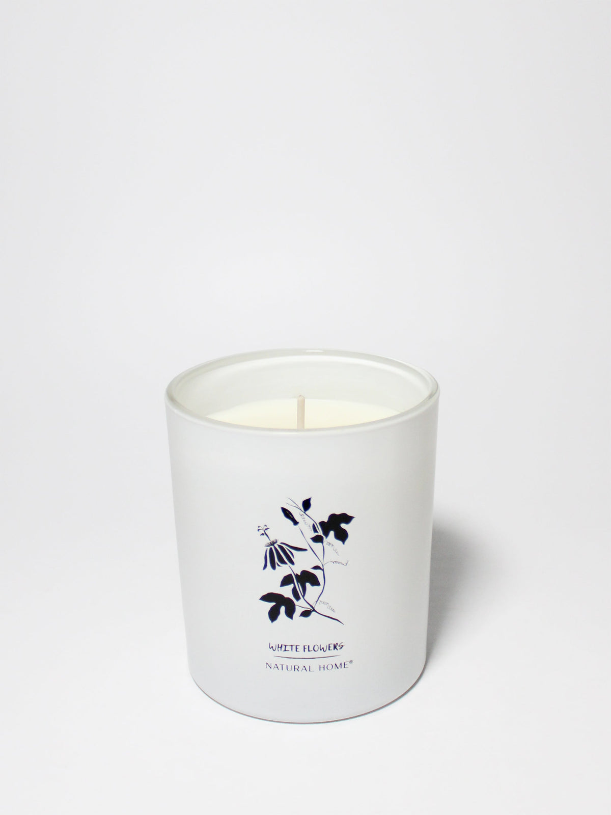 White Flowers Natural Home 11.5 oz scented candle - Fine Fragrance