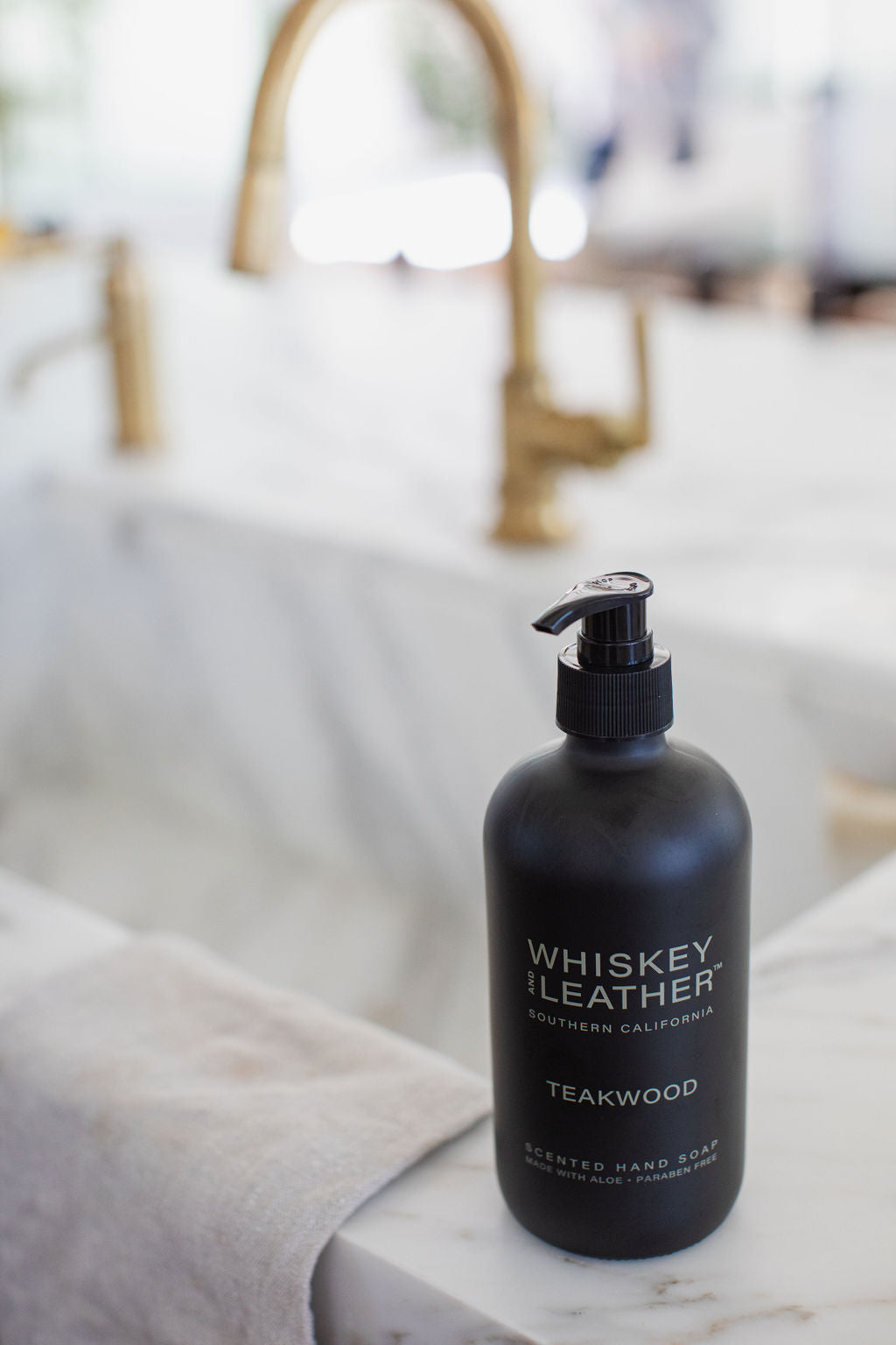 Teakwood 15.7 oz Liquid Hand Soap - Sink Essential