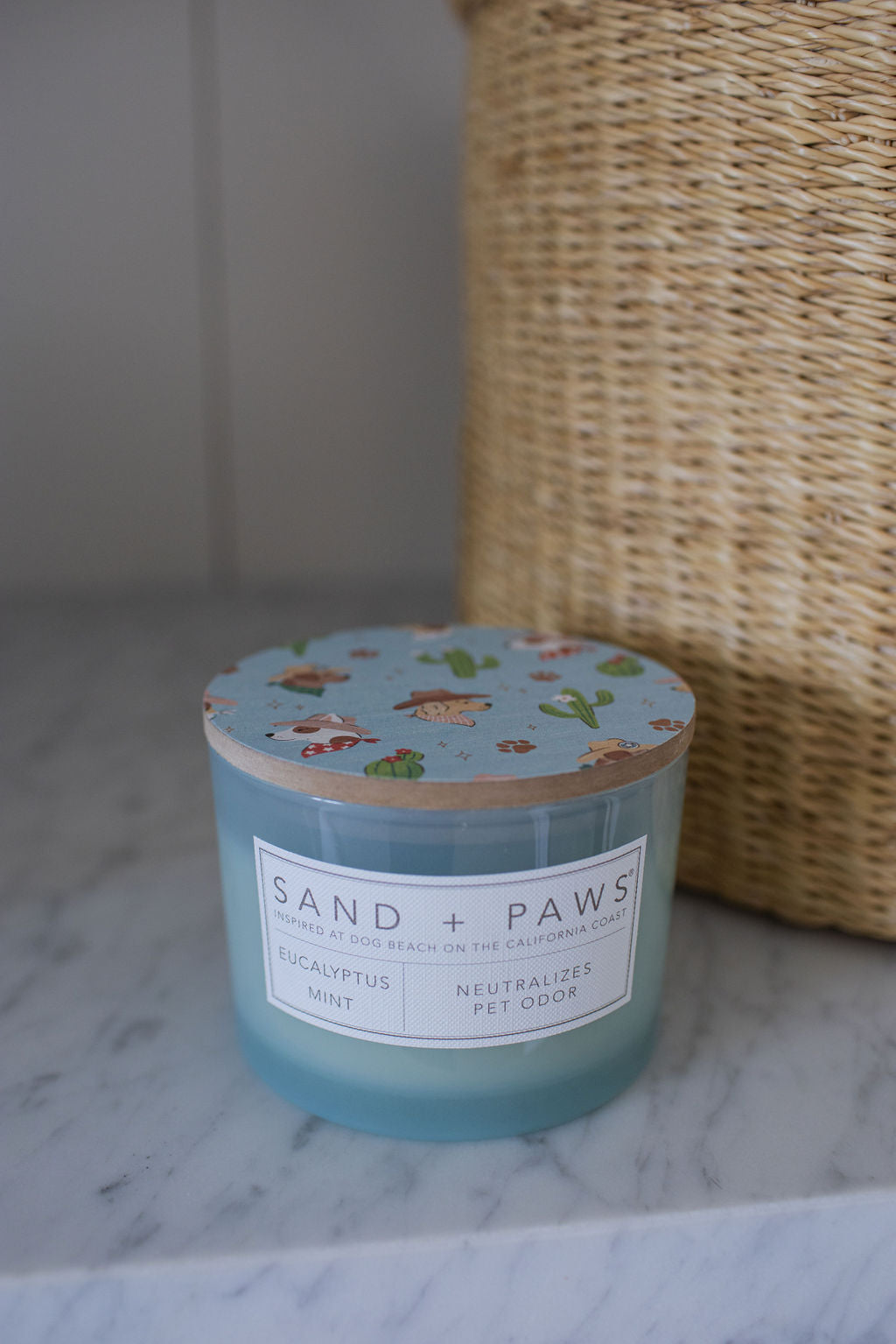 Sand + Paws Eucalyptus Mint 12 oz scented candle - Fine Fragrance