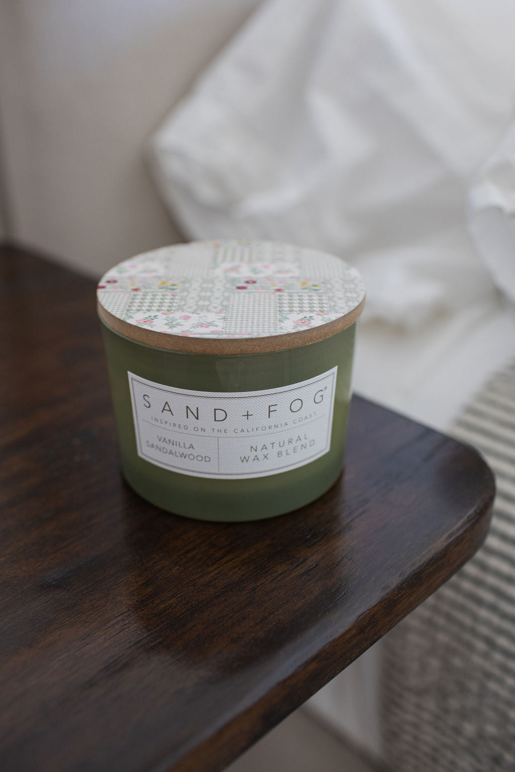 Vanilla Sandalwood 12 oz scented candle - Home Fragrance
