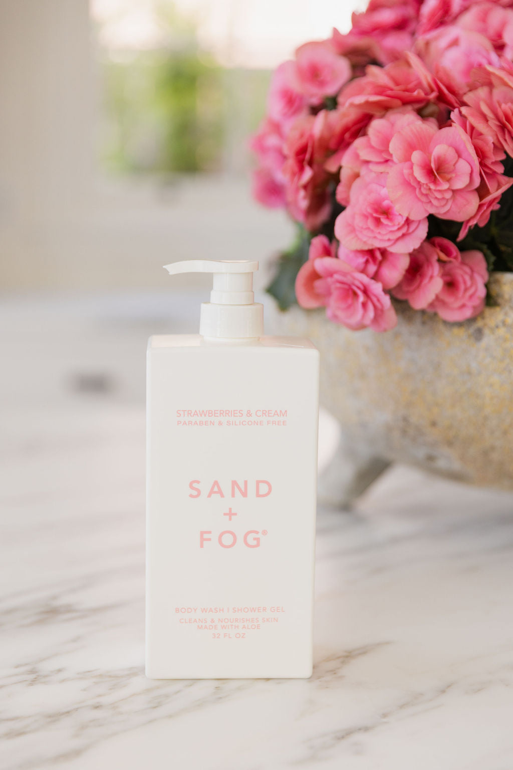 Strawberries & Cream 32 oz Body Wash - Daily Cleanse