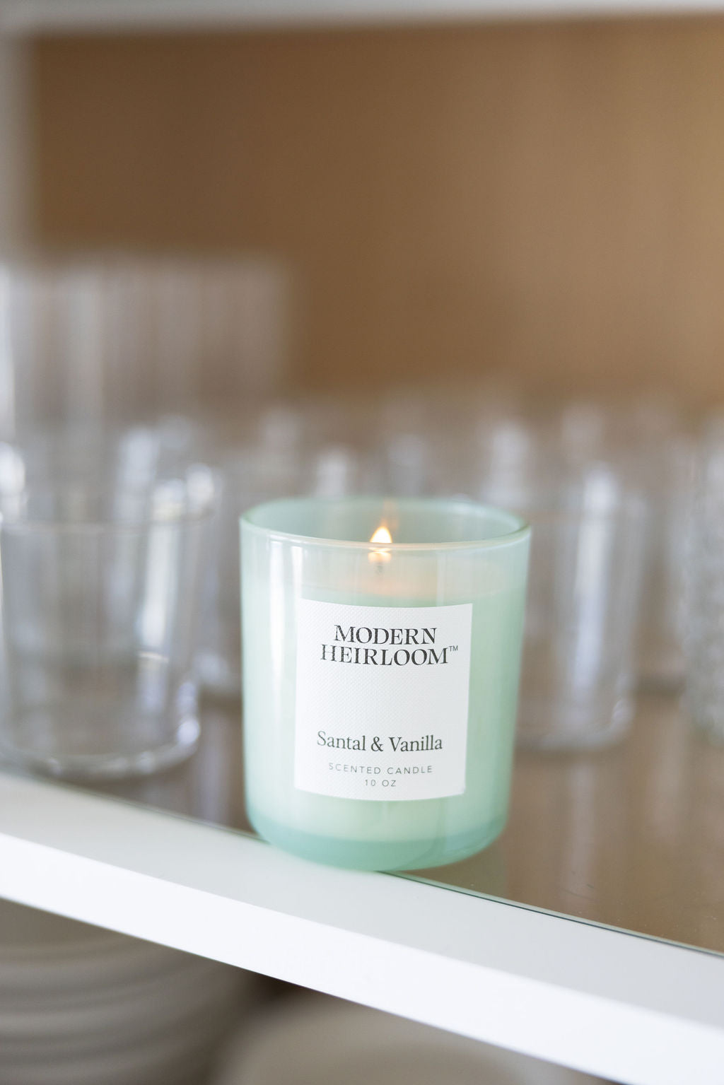 Santal & Vanilla 10 oz scented candle - Home Fragrance