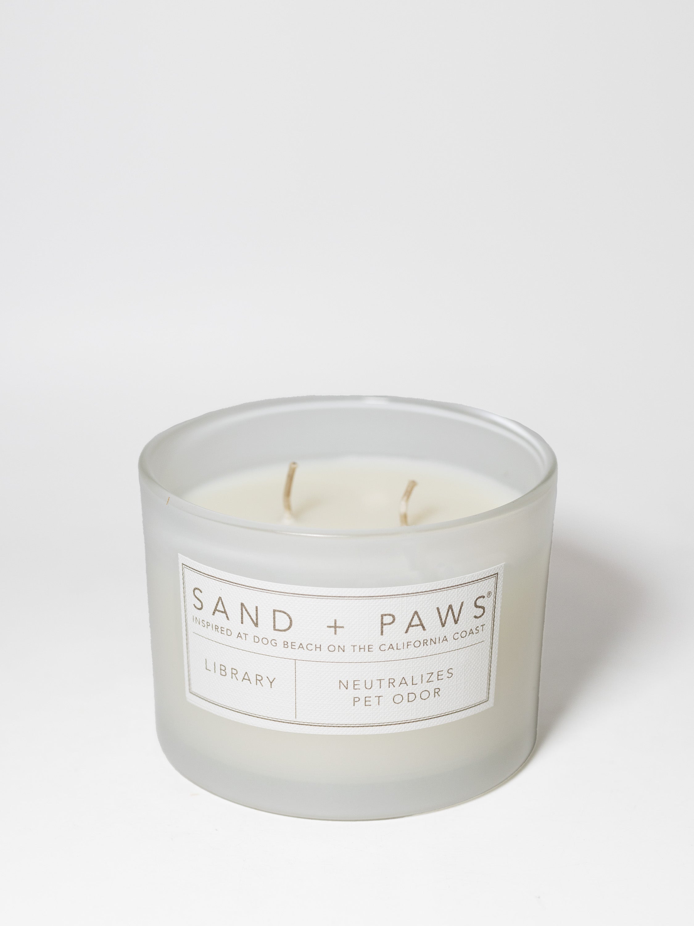 Sand + Paws Library 12 oz scented candle - Fine Fragrance