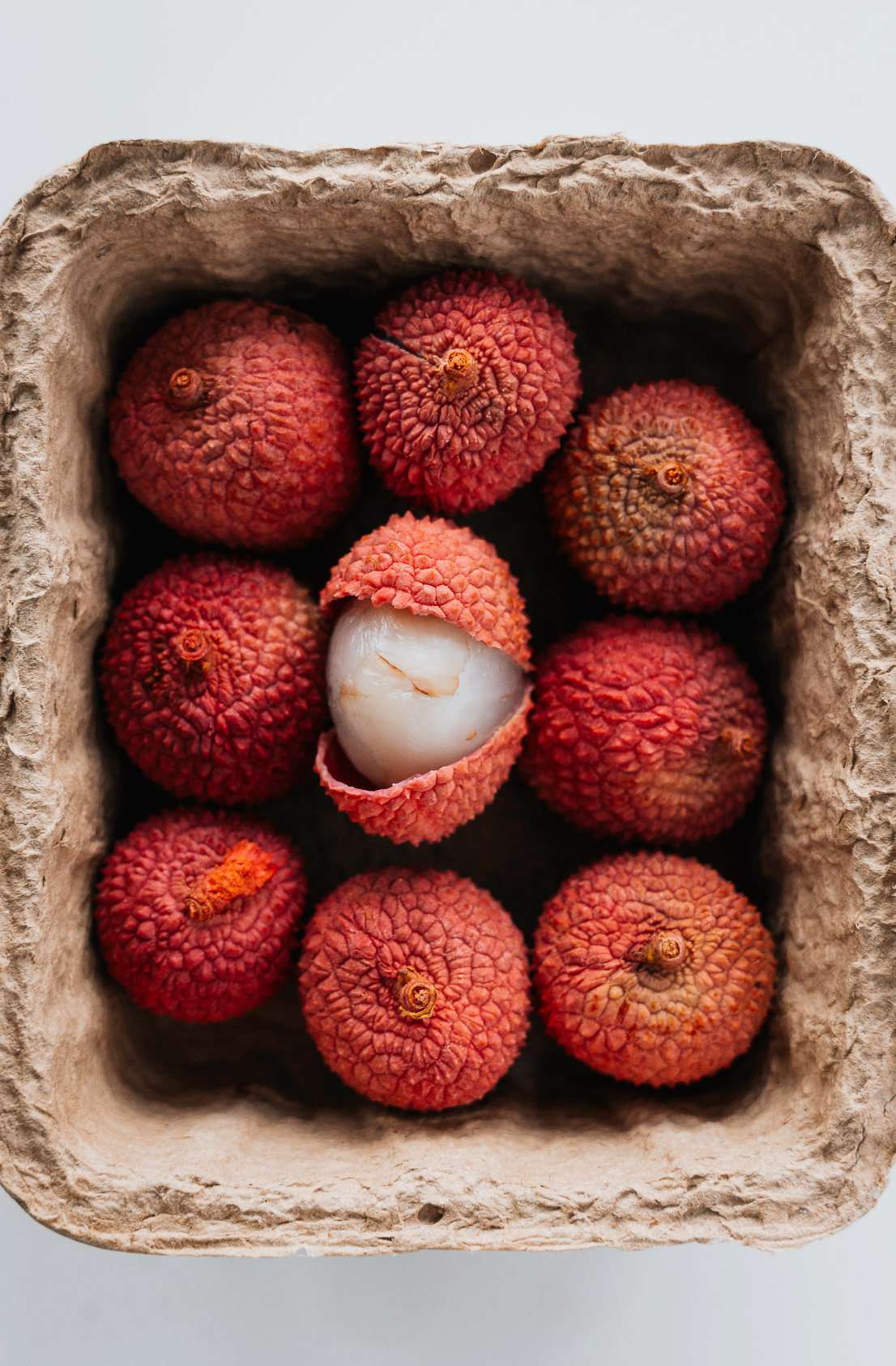 Lychee & Currant 12 oz scented candle - Home Fragrance